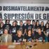 M&aacute;is dun cento de docentes das escolas de idiomas mobil&iacute;zanse en Compostela para exixir a retirada da circular