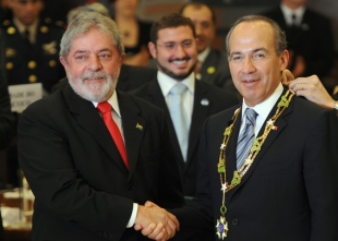 O presidente brasileiro, Luiz In&aacute;cio Lula da Silva, e o mexicano, Felipe Calder&oacute;n / Imaxe: Ag&ecirc;ncia Brasil