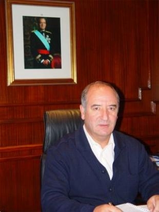 Luis &Aacute;lvarez (PP) tam&eacute;n recuperou a alcald&iacute;a co apoio de dous concelleiros tr&aacute;nsfugas do PSdeG