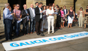 "Galicia con Garz&oacute;n" a pancarta de apoio ao maxistrado