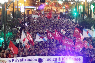 50 mil persoas manifest&aacute;ronse polas r&uacute;as de Vigo
