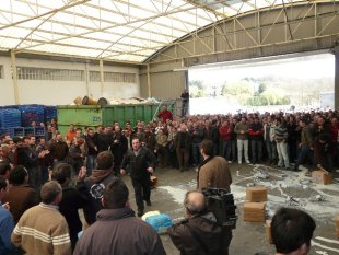 Protestas na f&aacute;brica de Puleva