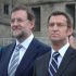 O l&iacute;der do Partido Popular a nivel estatal, o galego Mariano Rajoy, e Feijoo escoitan a interpretaci&oacute;n, &iacute;ntegra, do Himno