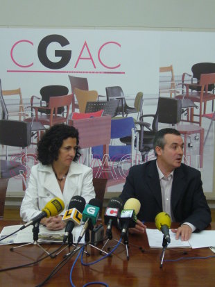 &Aacute;nxela Bugallo e Manuel Olveira, este xoves na presentaci&oacute;n dos actos do 15 aniversario