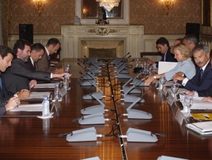 A Comisi&oacute;n cos representantes dos gobernos espa&ntilde;ol e galego, este luns en Madrid
