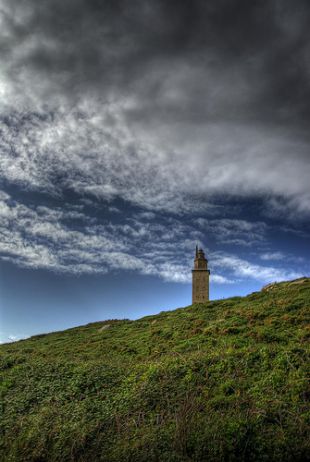 Segundo o 'Lebor Gab&aacute;la &Eacute;renn', Ith observaba Irlanda dende unha torre na costa &aacute;rtabra / Flickr: etkbreogan