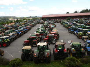 Imaxe da tractorada celebrada nos pasados d&iacute;as en Santiago de Compostela