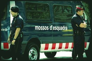 O despregamento en 2008 dos axentes catal&aacute;ns na cidade de Barcelona completou a presenza dos mossos en todo o territorio