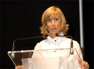 Rosa Diez durante a presentaci&oacute;n da UPyD en Madrid