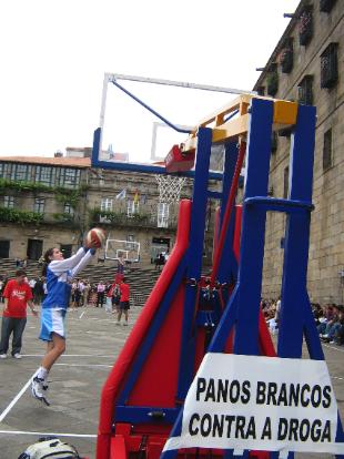 Partido de baloncesto no D&iacute;a Mundial de Loita contra o narcotr&aacute;fico