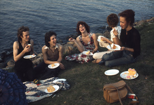 Fotograf&iacute;a de Nan Goldin na exposici&oacute;n "Familiar Feelings"