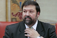 O ministro Francisco Caama&ntilde;o