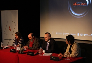 Cabaleiro, na presentaci&oacute;n dos premios, con Tania Rodr&iacute;guez, 'Pico' e Vanessa Grela