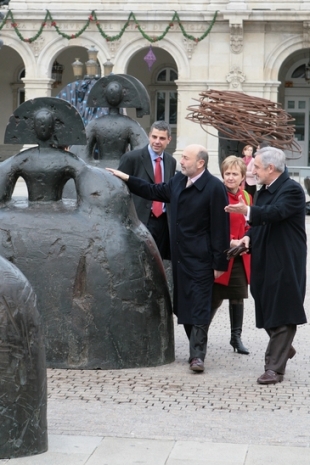 Inauguraci&oacute;n da exposici&oacute;n de Manuel Vald&eacute;s