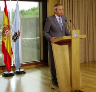 P&eacute;rez Touri&ntilde;o anuncia que non convocar&aacute; elecci&oacute;ns