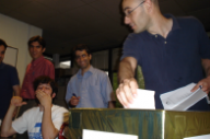 D&uacute;as candidaturas presentan lista s&oacute; na Coru&ntilde;a:  Solidariedade e Autoxesti&oacute;n Internacionalista (SAIn) e Asemblea de Votaci&oacute;n Electr&oacute;nica (AVE)