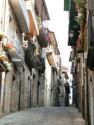 R&uacute;a do casco vello de Ribadavia, un dos mellor conservados do pa&iacute;s