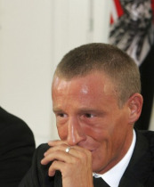 O gobernador de Carintia, Gerhard Doerfler (BZ&Ouml;) celebrou os resultados