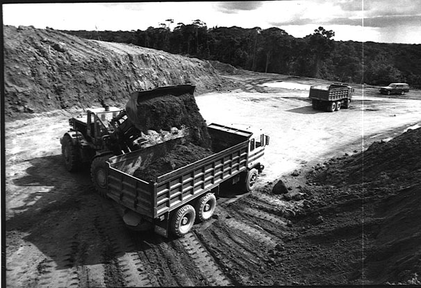 Extracci&oacute;n de mineral de ferro para Sidor no Cerro Bol&iacute;var