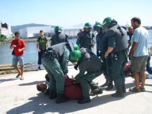 Imaxes das detenci&oacute;ns de activistas cando tentaban paralizar as obras de Mass&oacute;