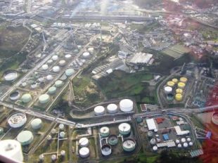 Vista a&eacute;rea de instalaci&oacute;ns de Repsol na Coru&ntilde;a