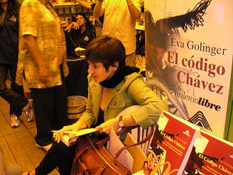 A investigadora Eva Golinger. Foto Xurxo Mart&iacute;nez Crespo