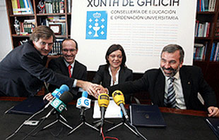 A conselleira cos reitores das universidades de Vigo e Santiago e o vicerreitor de Econom&iacute;a da Coru&ntilde;a
