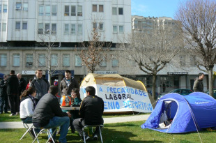 Os traballadores das instalaci&oacute;ns deportivas levan 32 d&iacute;as en folga