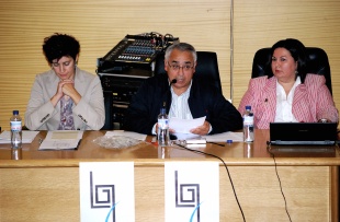 Mercedes Queixas, Francisco Fern&aacute;ndez Rei e Pilar Ponte, membros de Prolingua, durante a presentaci&oacute;n da Plataforma o pasado 3 de outubro