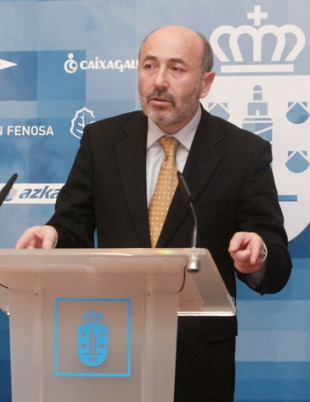 Xabier Losada fala dunha gran entidade de aforros para Galiza liderada pola Coru&ntilde;a