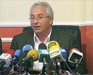 Carlos Silva (PP) recuperou a alcald&iacute;a de Gondomar co apoio de catro tr&aacute;nsfugas socialistas