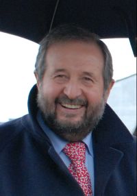 O alcalde de Lugo preg&uacute;ntase que papel lle reservan &aacute; s&uacute;a cidade na fusi&oacute;n das caixas
