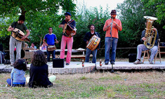 Linho do Cuco act&uacute;a o s&aacute;bado no Festival dos Abrazos