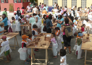 Obradoiro infantil de oler&iacute;a na Mostra de Bu&ntilde;o