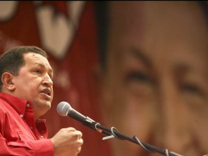 Hugo Ch&aacute;vez &eacute; un dos principais mediadores das FARC no conflito
