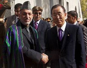 Ban Ki-moon chegou este luns a Kabul coa intenci&oacute;n de reunirse cos dous candidatos