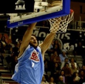 Cusworth conf&iacute;rmase como a gran estrela do Breog&aacute;n