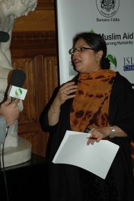 A baronesa Uddin, a primeira muller musulm&aacute; en entrar na C&aacute;mara dos Lords Brit&aacute;nica, participa no Congreso