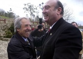 Con El Fary, mentres recib&iacute;a a s&uacute;a 54 condecoraci&oacute;n