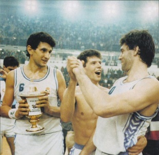Fernando Romay, na &eacute;poca do Real Madrid, con Petrovic