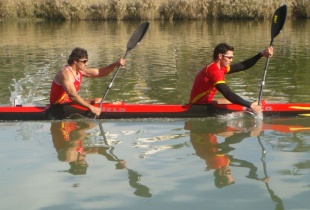 Perucho e Craviotto remando xuntos en Mil&aacute;n, no Europeo. Ga&ntilde;aron a prata nos 500 m.