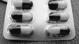 A Plataforma 'Non Grazas' aposta polo emprego de medicamentos xen&eacute;ricos / Flickr: totoro_zine