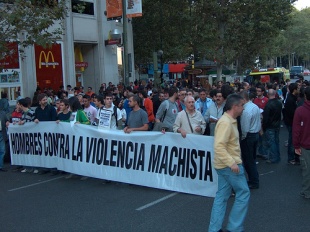Neste Consello a Xunta tam&eacute;n aprobou o orzamento para as axudas &aacute;s mulleres v&iacute;timas da violencia machista / Flickr: arpia49