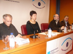 Participantes na presentaci&oacute;n do manifesto, este venres