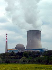 Greenpeace enfrontouse en m&aacute;is dunha ocasi&oacute;n co grupo EDF, un dos maiores defensores da enerx&iacute;a nuclear en Europa