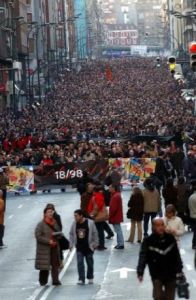Manifestaci&oacute;n contra o sumario 18/98