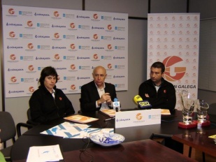 Durante a presentaci&oacute;n, na sede da Federaci&oacute;n Galega de Baloncesto