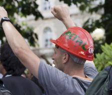 Unha imaxe da marcha dos operarios do Metal cara Compostela / Xela Rodr&iacute;guez
