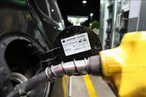 Un autom&oacute;bil que funciona con etanol
