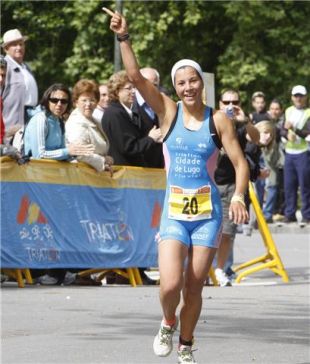 Celebraci&oacute;n na chegada &aacute; meta do estatal de duatl&oacute;n (clic para ampliar)